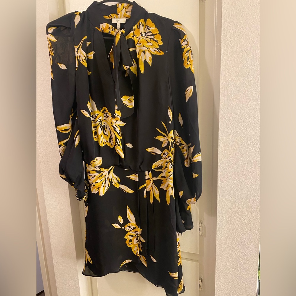 Joie flowery long sleeve short dress